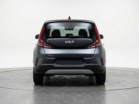 Used 2025 Kia Soul FWD image 7