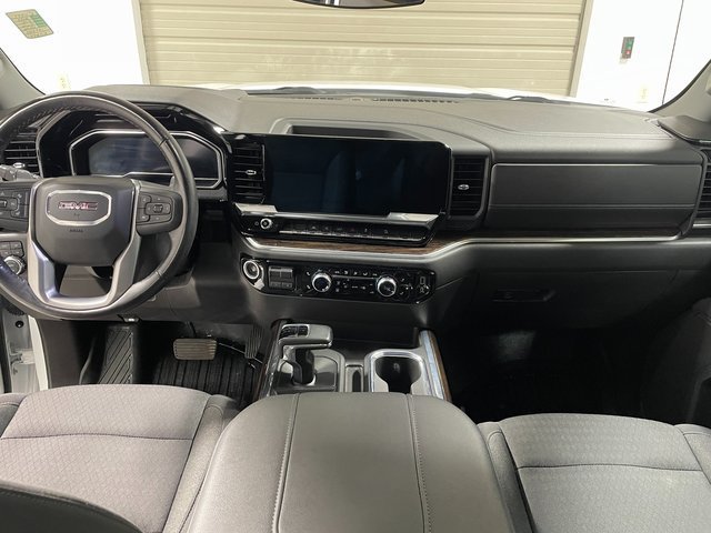 Used 2023 GMC Sierra 1500 Elevation AWD/4WD image 13