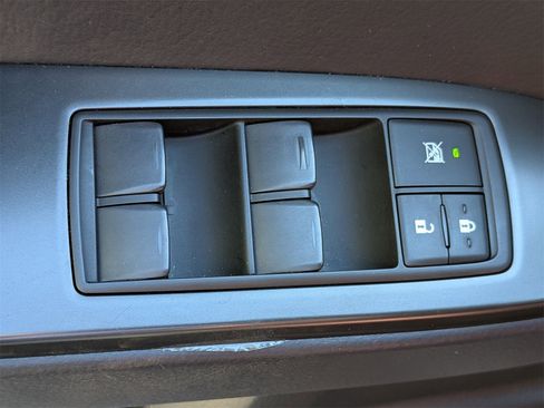 Used 2023 Lexus GX 460 Premium image 14