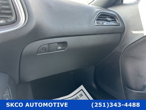 Used 2020 Dodge Challenger SXT w/ Blacktop Package image 21