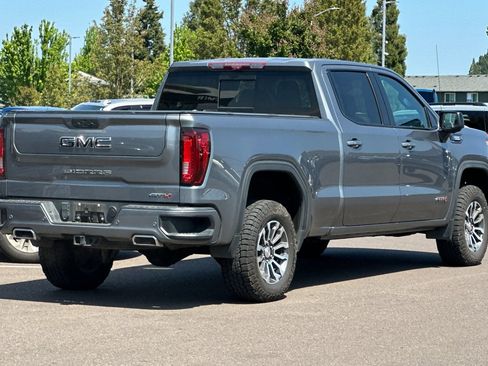 Used 2021 GMC Sierra 1500 AT4 w/ AT4 Value Package AWD/4WD image 4