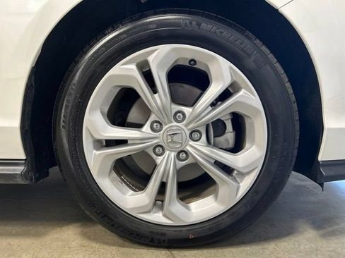 Certified 2025 Honda Accord LX image 12