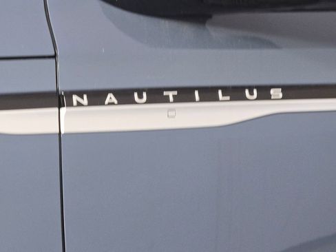 New 2026 Lincoln Nautilus Premier image 6