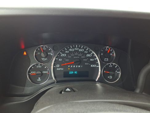 New 2025 Chevrolet Express 2500 w/ Driver Convenience Package RWD image 15