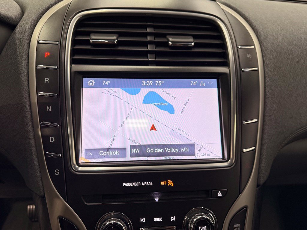 Used 2020 Lincoln Nautilus Reserve w/ Cargo Utility Package AWD/4WD image 16