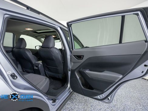 Used 2024 Subaru Crosstrek 2.0i Premium AWD/4WD image 31
