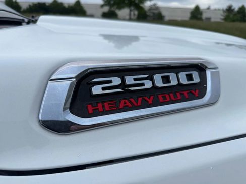 Used 2022 RAM 2500 Tradesman w/ Chrome Appearance Group image 8