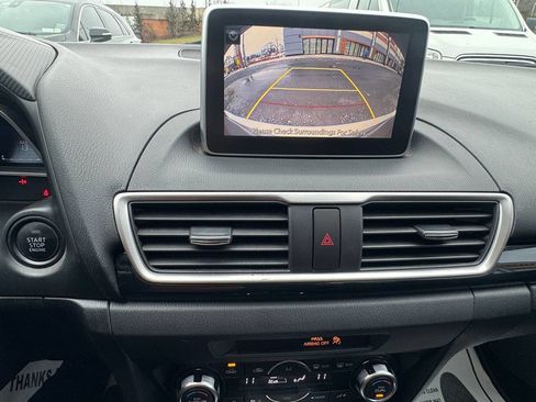 Used 2015 MAZDA MAZDA3 i Touring w/ Technology Package image 12