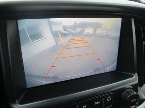 Used 2016 Chevrolet Colorado LT image 19