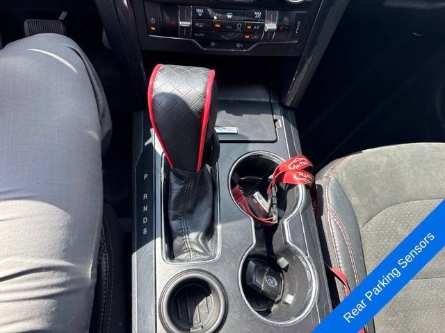 Used 2018 Ford Explorer XLT w/ Equipment Group 202A FWD image 18