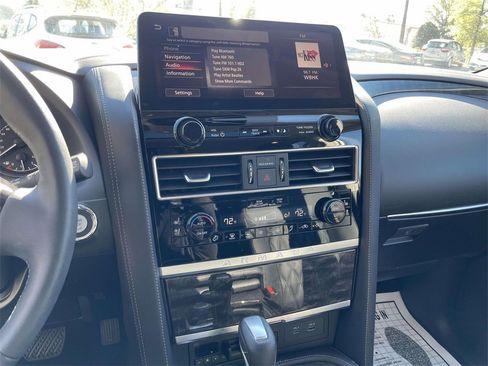 Used 2024 Nissan Armada Platinum w/ Captain's Chairs Package image 21