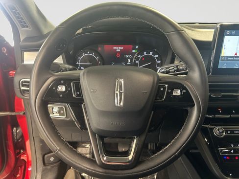 Used 2022 Lincoln Corsair AWD w/ Equipment Group 101A image 10