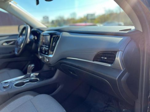 Used 2020 Chevrolet Traverse LT w/ LPO, Cargo Package image 46