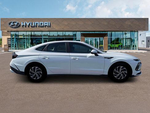 New 2026 Hyundai Sonata Blue image 9