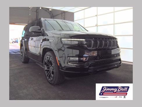Used 2023 Jeep Grand Wagoneer L Series II w/ Quick Order Packagew 28T AWD/4WD image 1