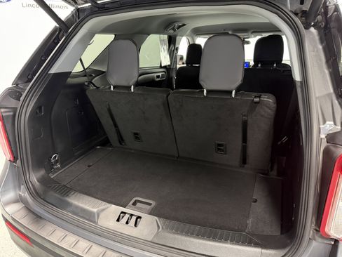 Used 2023 Ford Explorer XLT w/ Equipment Group 202A image 28