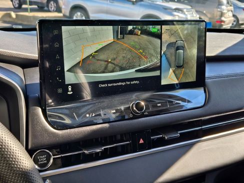 New 2025 Mitsubishi Outlander SEL image 30