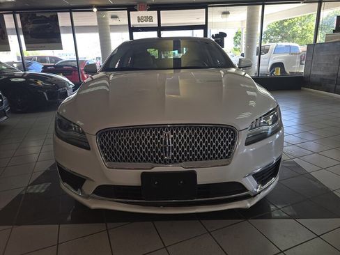 Used 2017 Lincoln MKZ Reserve AWD/4WD image 2