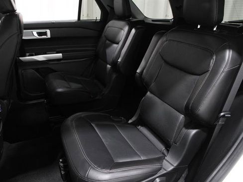 Certified 2022 Ford Explorer Limited w/ Equipment Group 301A image 20