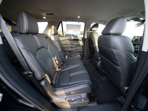 New 2025 Honda Pilot EX-L image 25