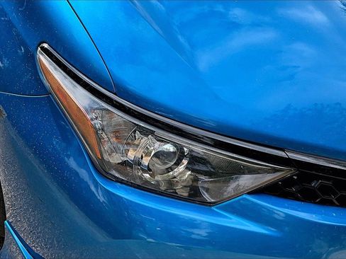 Used 2018 Toyota Corolla iM w/ All-Weather Mat Package image 27