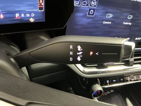 New 2026 Chevrolet Equinox EV LT image 30