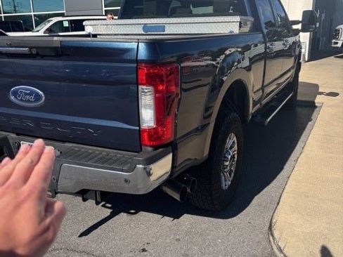 Used 2019 Ford F250 XLT w/ XLT Premium Package image 8