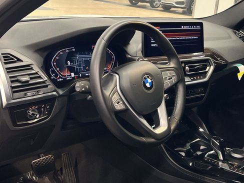 Used 2023 BMW X4 xDrive30i w/ Parking Assistance Package image 14