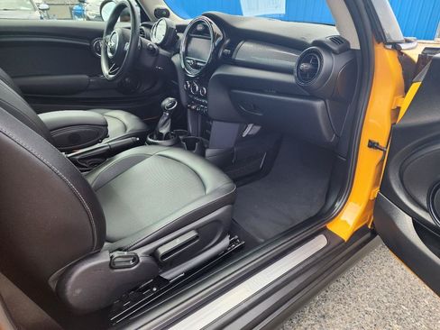 Used 2017 MINI Cooper 2-Door Hardtop FWD image 26