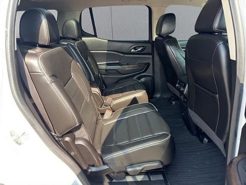 Used 2020 GMC Acadia Denali w/ Denali Ultimate Package AWD/4WD image 16
