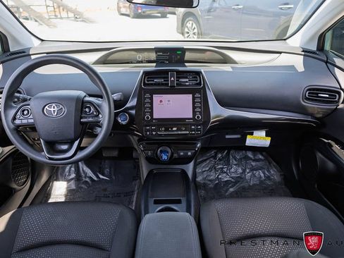 Used 2022 Toyota Prius LE AWD/4WD image 31