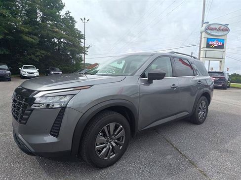 Used 2026 Nissan Pathfinder SV FWD image 1