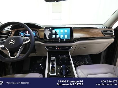 New 2026 Volkswagen Atlas SE image 2