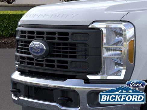 New 2026 Ford F250 XL w/ XL Driver Assist Package image 17