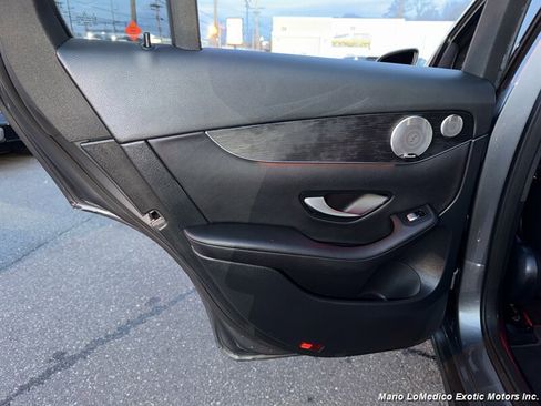 Used 2021 Mercedes-Benz GLC 300 4MATIC image 45