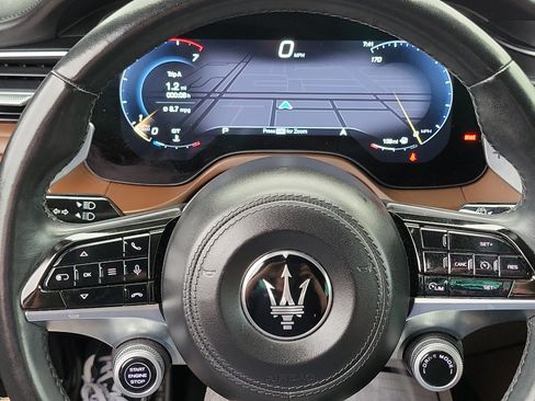 Used 2023 Maserati Grecale GT AWD/4WD image 17