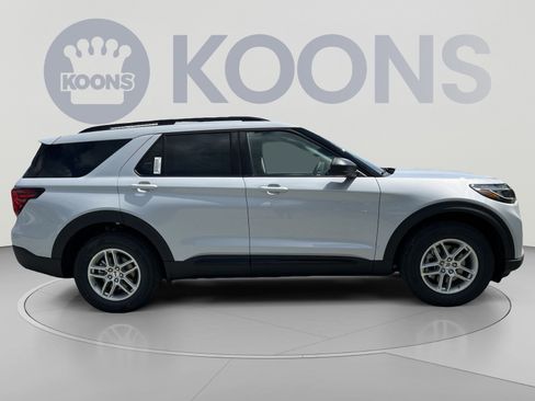 New 2026 Ford Explorer Active AWD/4WD image 8