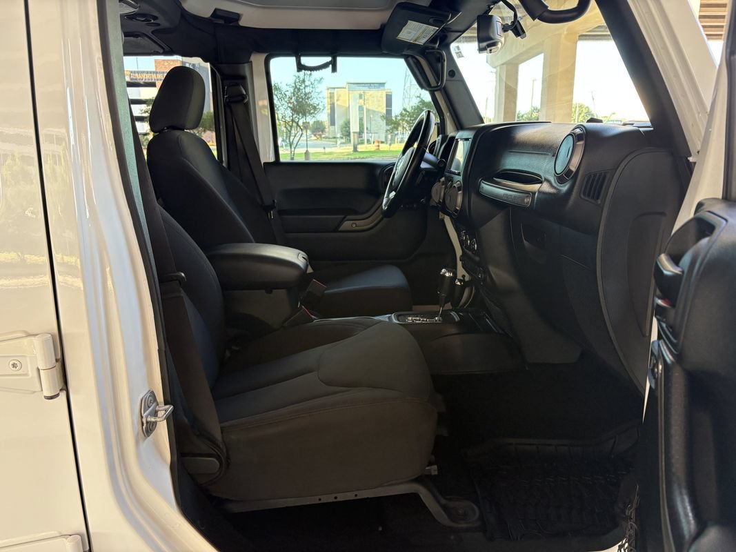 Used 2018 Jeep Wrangler Unlimited Sport S AWD/4WD image 26