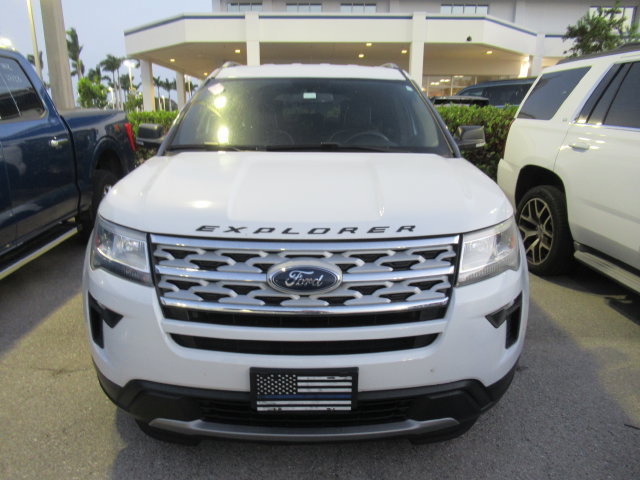Certified 2019 Ford Explorer XLT w/ Equipment Group 201A AWD/4WD image 2