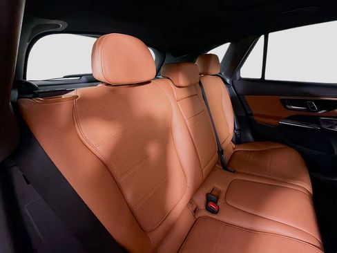 Used 2023 Mercedes-Benz GLC 300 image 30