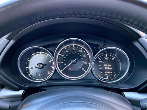 Used 2021 MAZDA CX-5 Touring image 10