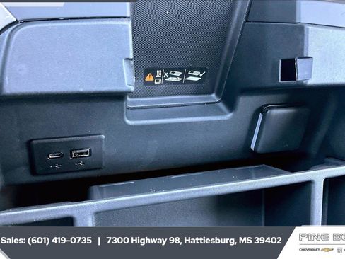 New 2026 Chevrolet Silverado 3500 LTZ w/ LTZ Convenience Package AWD/4WD image 24