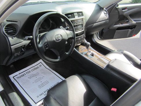 Used 2009 Lexus IS 250 Base 4dr Sedan 6A image 25