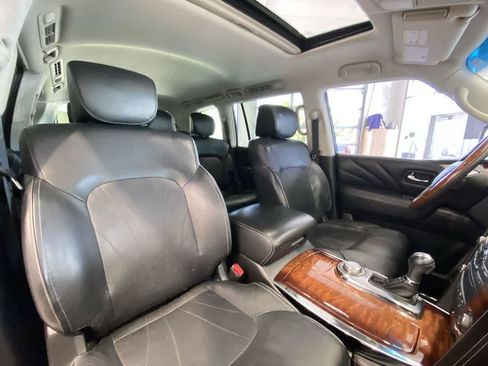 Used 2017 INFINITI QX80 4WD w/ Deluxe Technology Package image 29