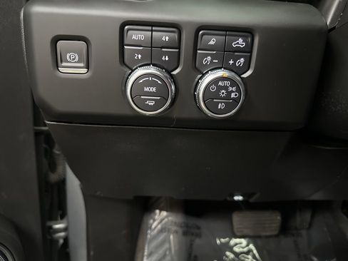 Used 2024 GMC Sierra 1500 Denali w/ Denali Reserve Package AWD/4WD image 32