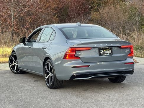 Used 2024 Volvo S60 B5 Plus image 4