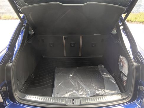 New 2026 Porsche Macan AWD/4WD image 24
