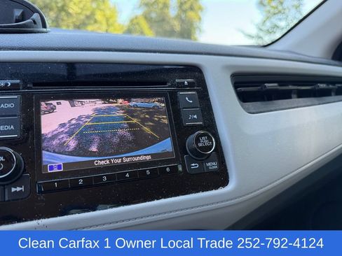 Used 2022 Honda HR-V LX image 16