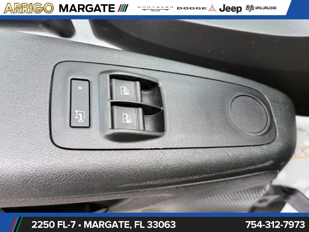 Used 2025 RAM ProMaster 2500 w/ U-Haul Equipment Group FWD image 35