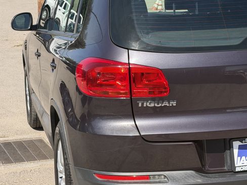 Used 2016 Volkswagen Tiguan S FWD image 24